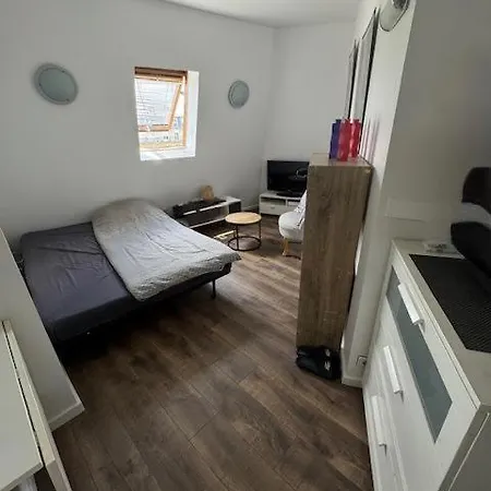 16 Apartment *